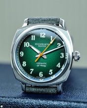 Load image into Gallery viewer, Verimatic 39mm green fumé green suede
