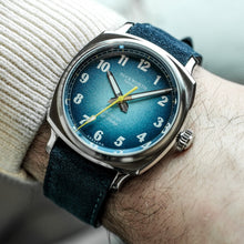 Load image into Gallery viewer, Verimatic 39mm blue fumé blue suede
