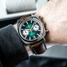 Load image into Gallery viewer, Chronograph 42 green sunburst brown leather
