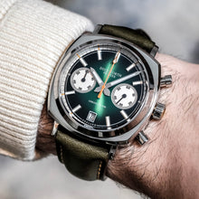 Load image into Gallery viewer, Chronograph 42 green sunburst green leather
